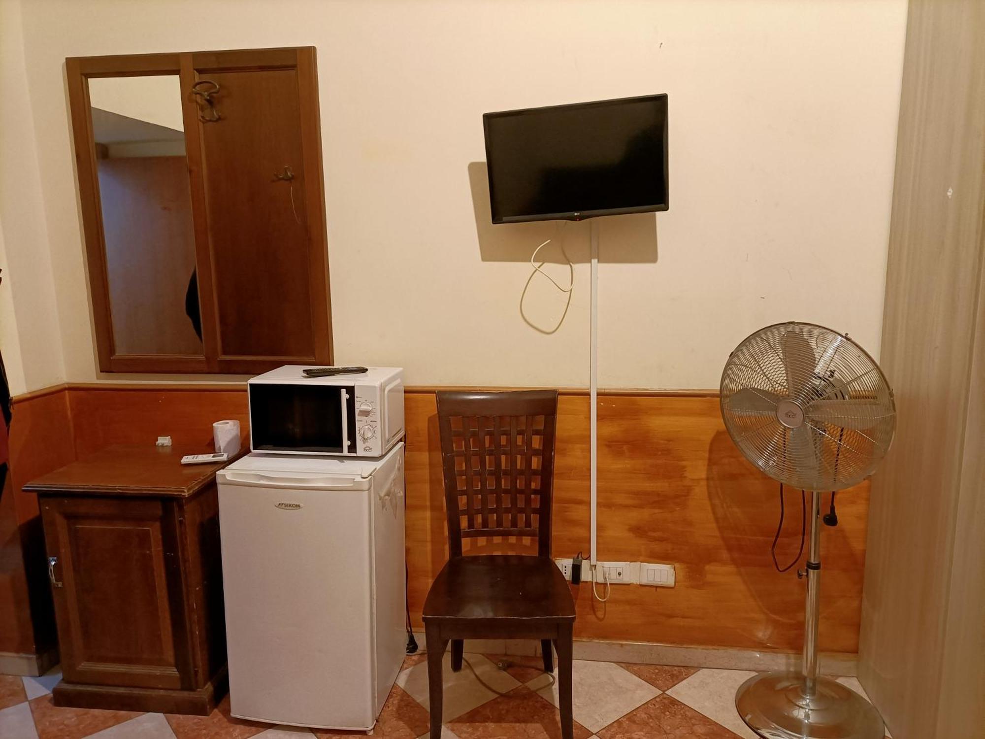 Cattaneo Accomodation Rome Bilik gambar